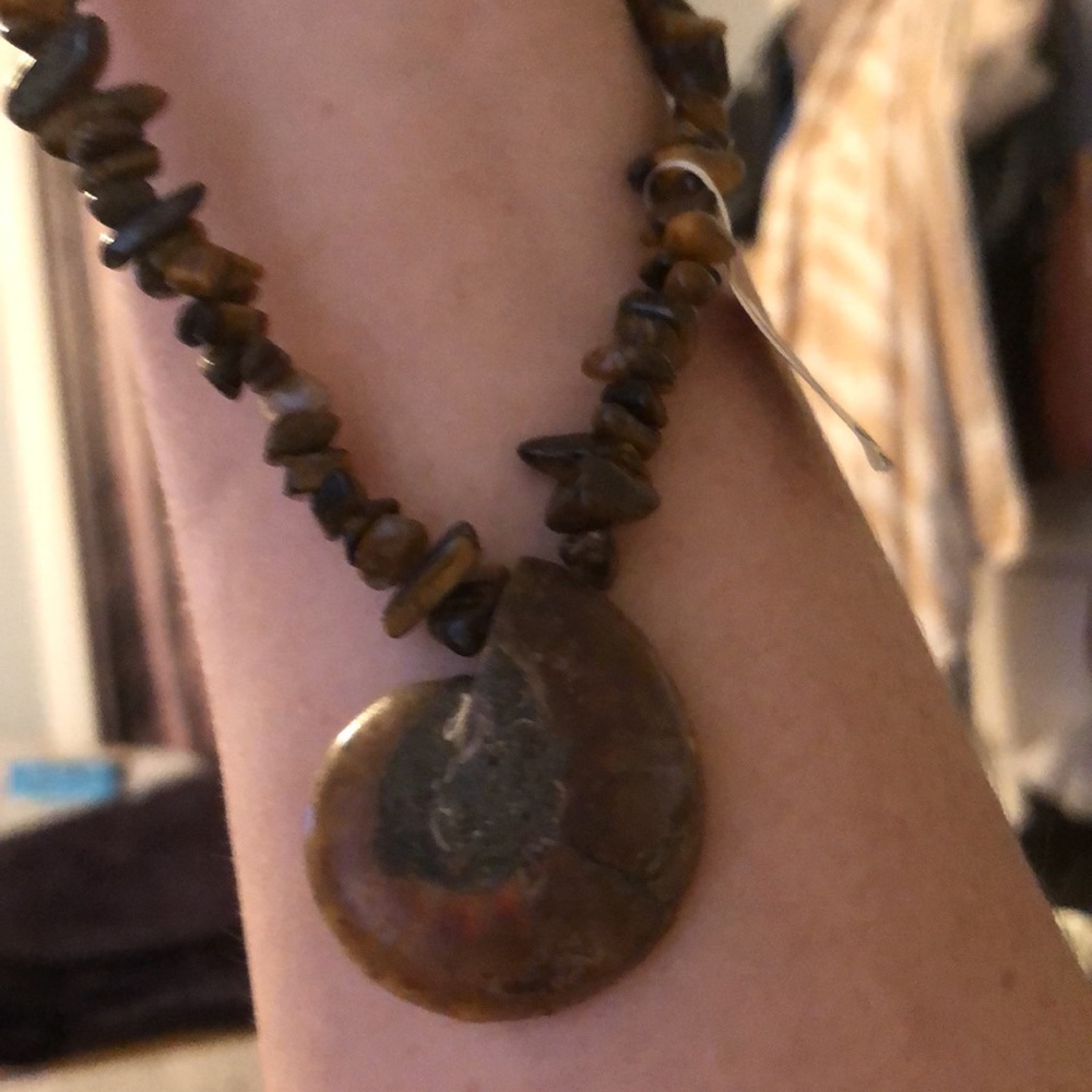 🌻 3 for 20 Tiger eye necklace